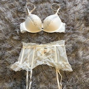 VICTORIA SECRET bridal wear